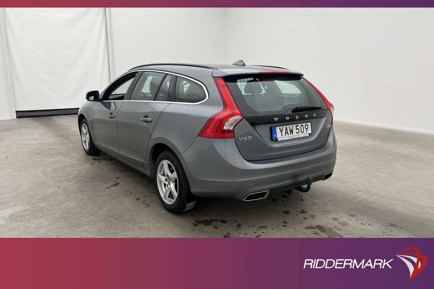 Volvo V60 D4 Momentum Värmare VOC Sensorer Navi Drag Välserv