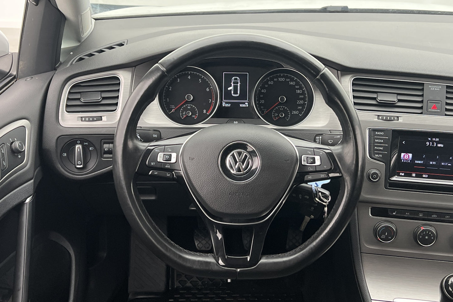 Volkswagen Golf TSI 105hk Adaptiv farth. Välservad 0.5L/mil