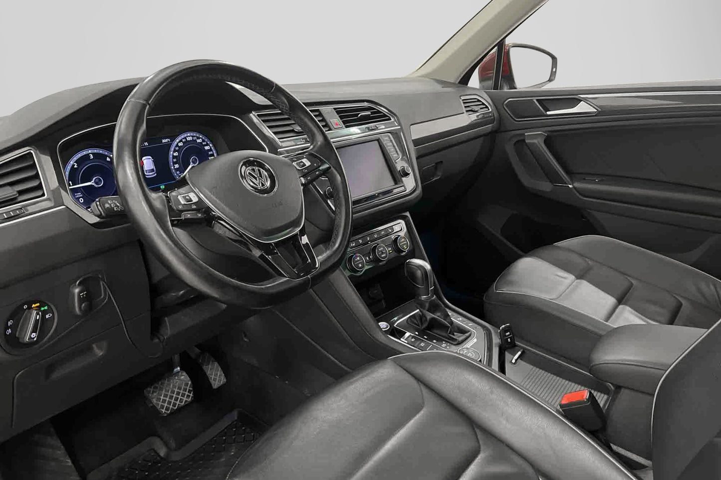 Volkswagen Tiguan  2.0 TDI 4M Executive Cockpit Pano Värmare