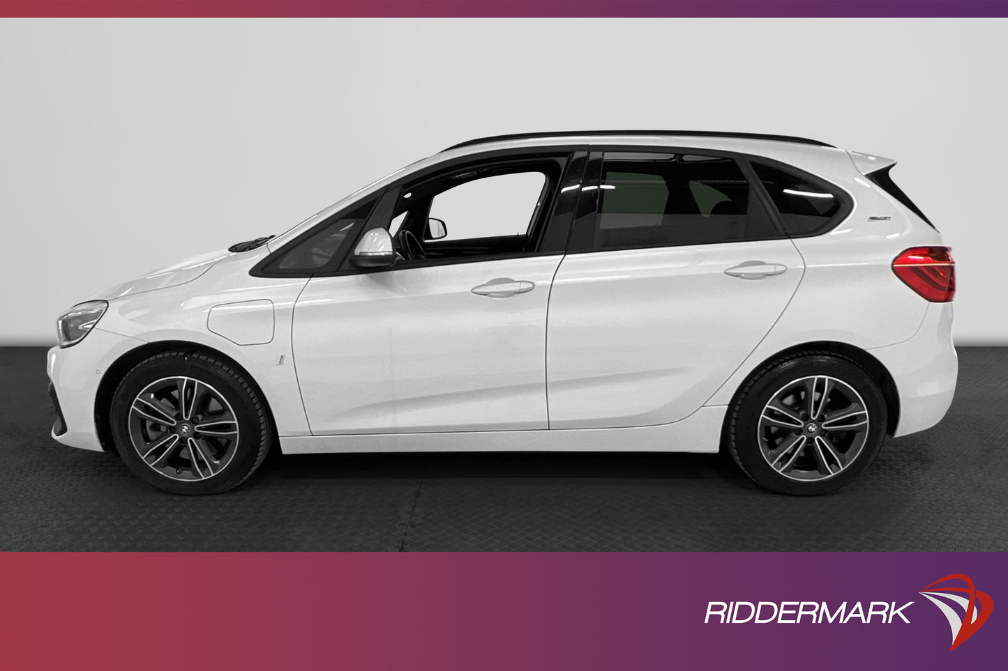 BMW 225xe Active Tourer 224hk Sport line Head up Park assist