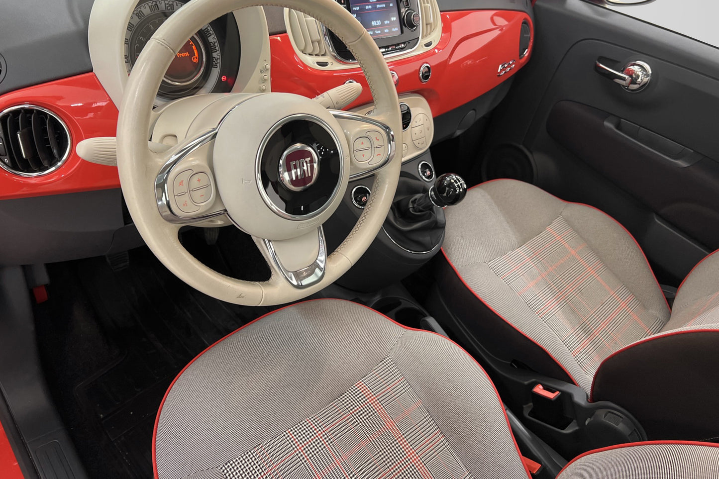 Fiat 500 1.2 Lounge Panorama Bytt kamrem Acc 448kr/år