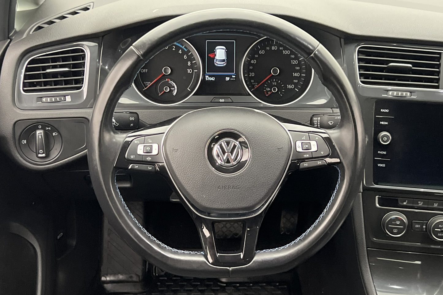 Volkswagen e-Golf 35,8 kWh 136hk Comfort Navi Adaptiv-fart