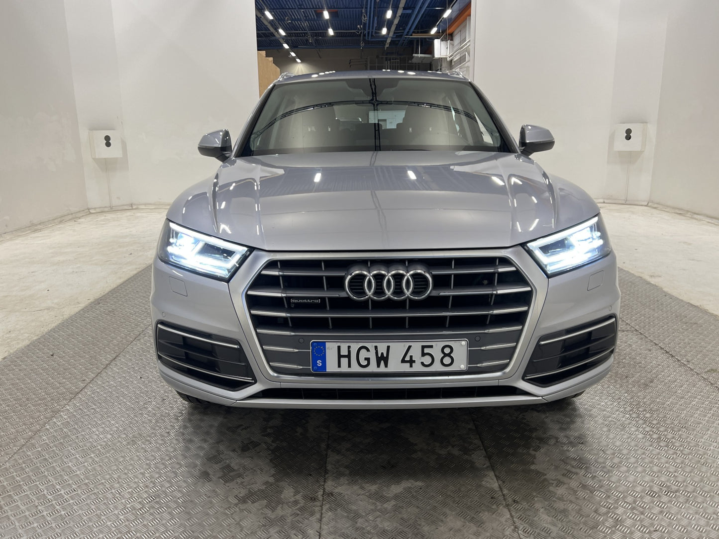 Audi Q5 Quattro 2.0 TDI 190hk Proline Värmare Dragkrok PDC