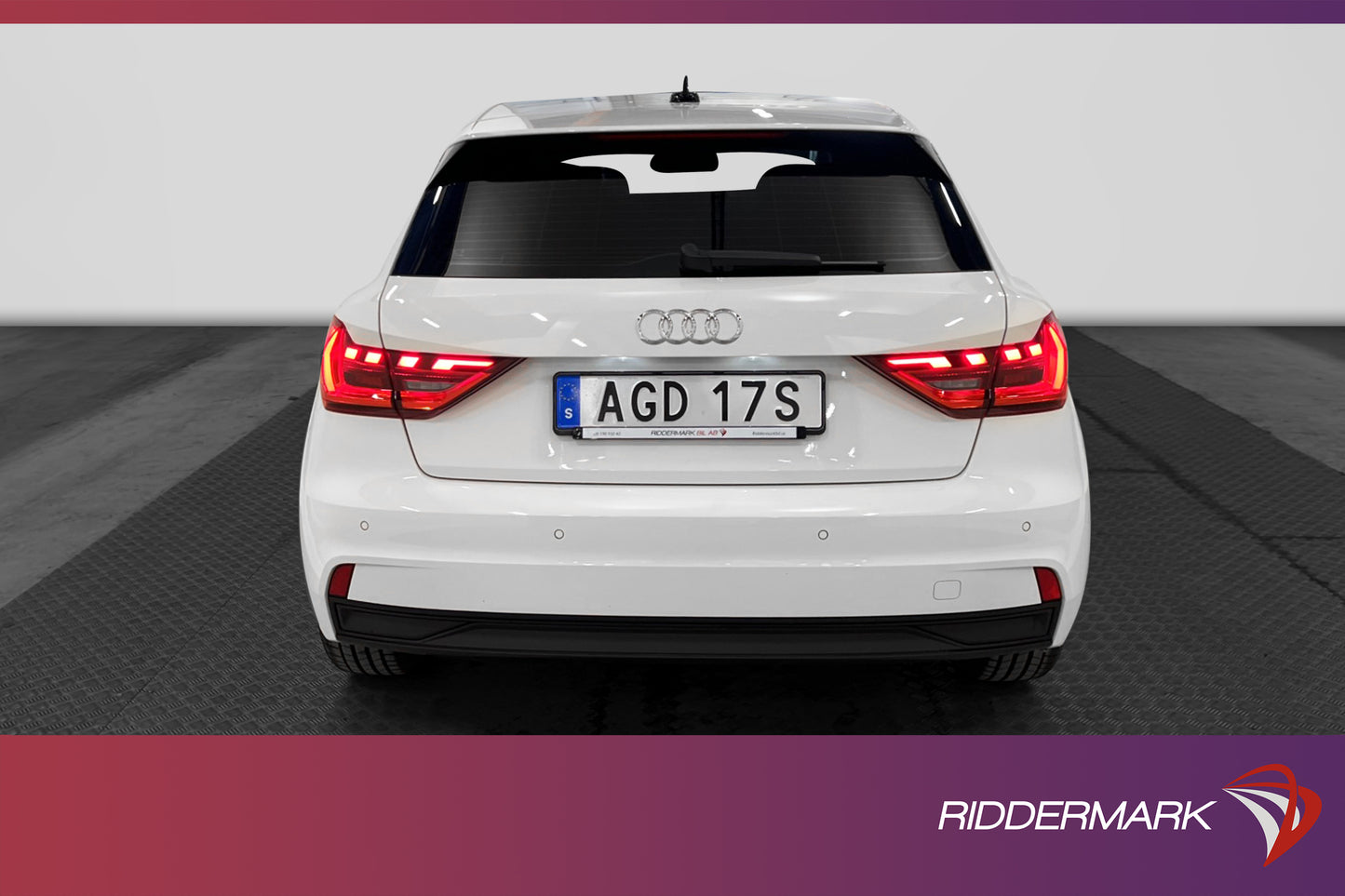 Audi A1 Sportback 30 TFSI 110hk ENDAST 310 MIL Cockpit PDC