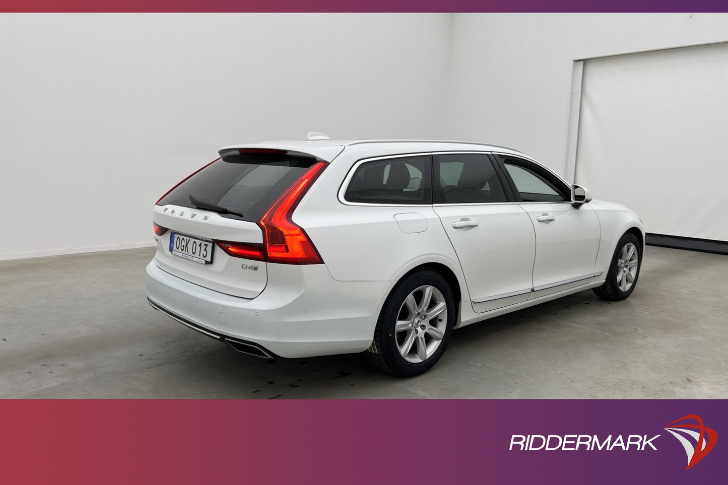 Volvo V90 D4 190hk Inscription Pano HuD 360 Kamera BLIS