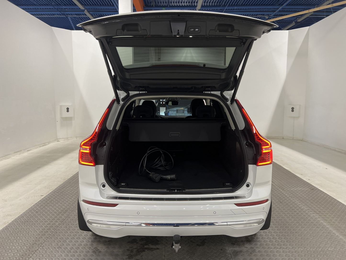 Volvo XC60 T6 AWD Recharge Panorama Drag Backkamera