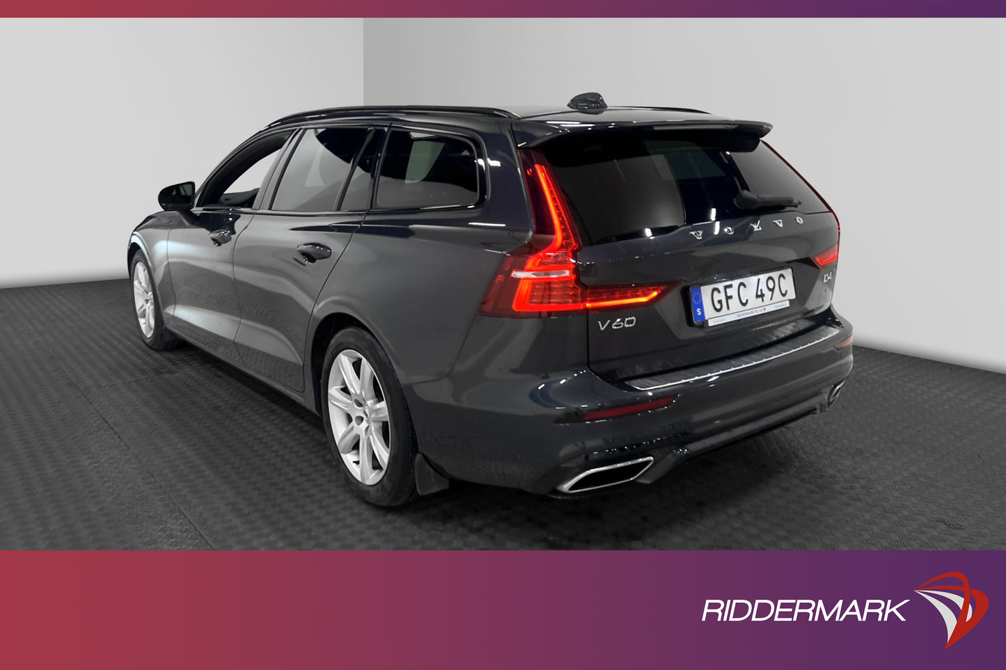 Volvo V60 D4 AWD R-Design VOC D-värme Pano Navi HuD 190hk