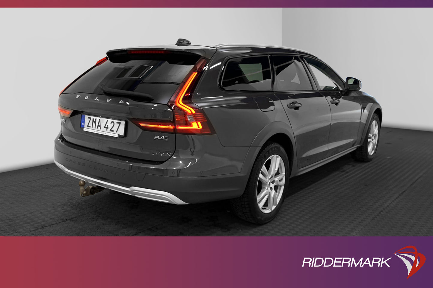 Volvo V90 Cross Country AWD Dvärm VOC HUD 360° H/K Pano Navi