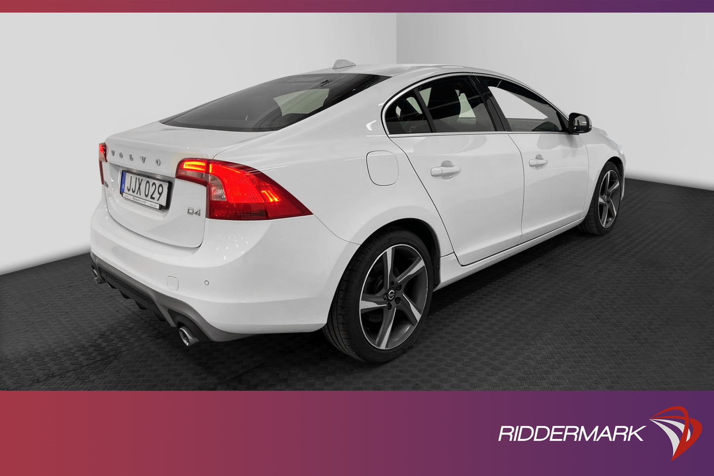 Volvo S60 D4 181hk R-Design T-Lucka Skinn Navi BLIS VOC