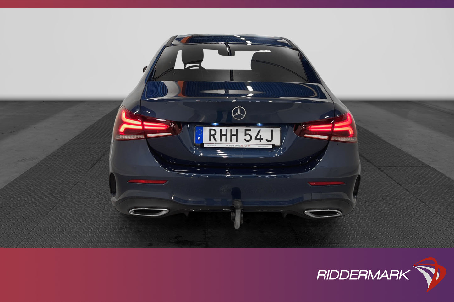 Mercedes-Benz A 180 136hk AMG Alcantara/Skinn B-kamera Drag