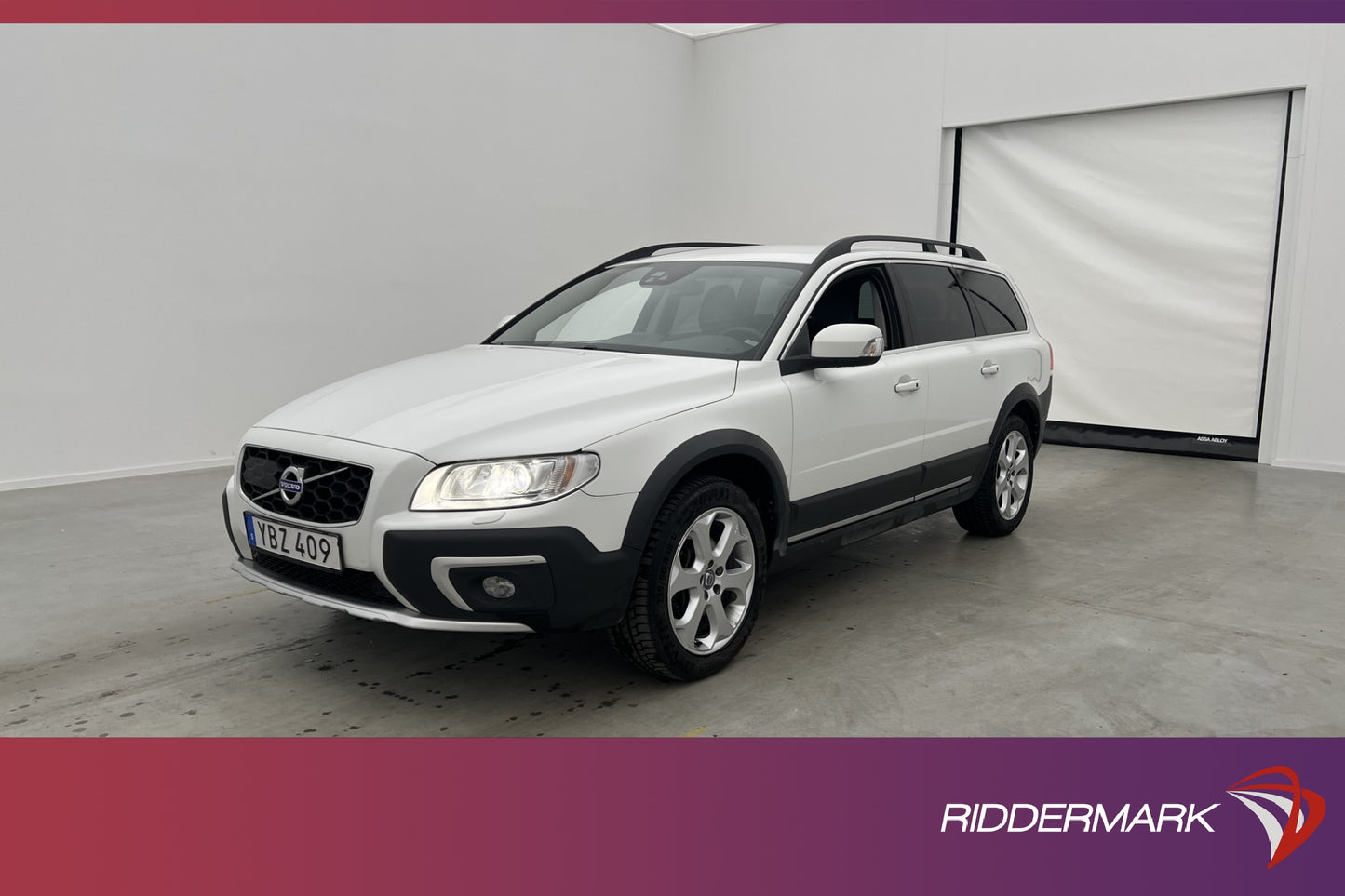 Volvo XC70 D4 AWD Summum VOC Värm Sensorer Skinn Elstol Drag