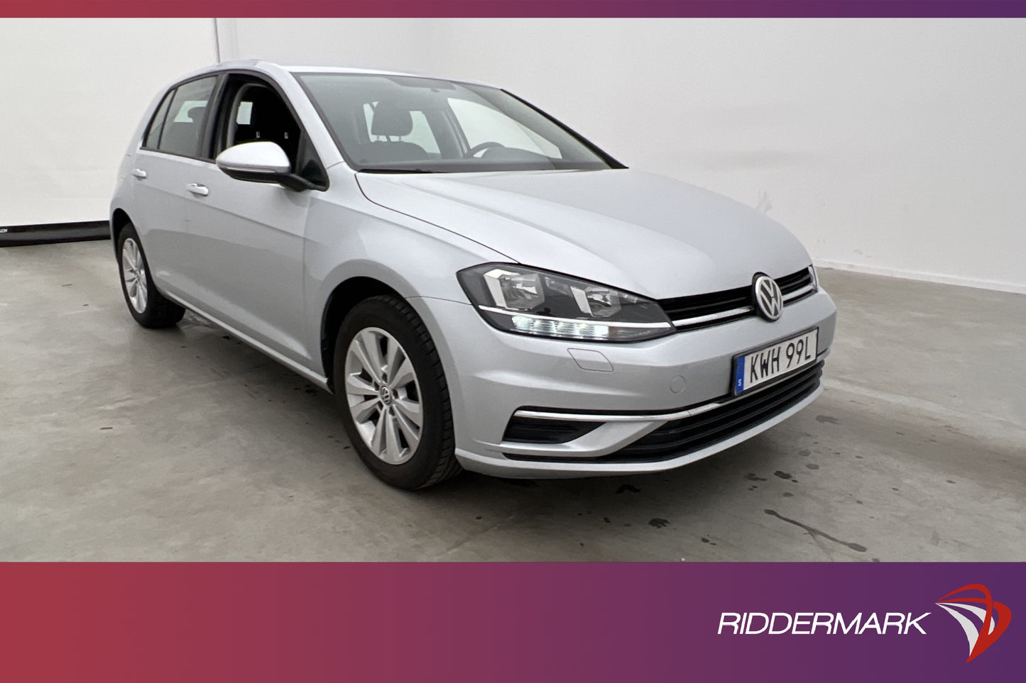 Volkswagen Golf 1.0 TSI 115hk Sensorer CarPlay Välservad