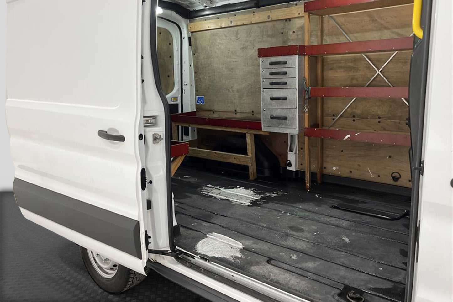 Ford Transit 290 L2H2 Värmare Dragkrok B-Kamera 3-Sits Moms