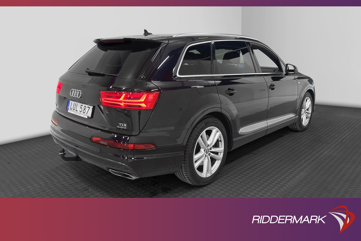 Audi Q7 3.0 TDI Q S-Line 7-Sits Pano BOSE Luftfj Mocka Drag