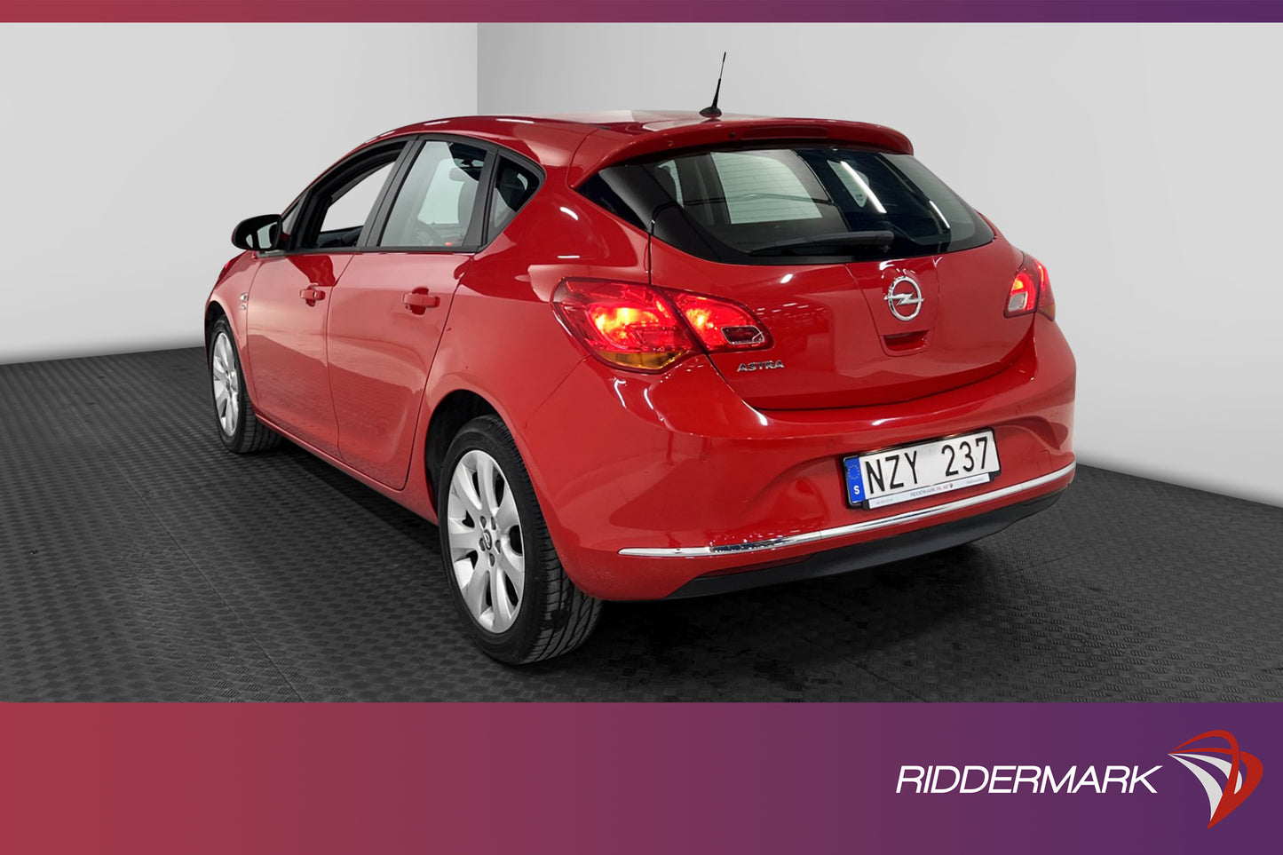 Opel Astra 1.6 115hk Nybytt Kamrem 1-Ägare Endast 2716 Mil