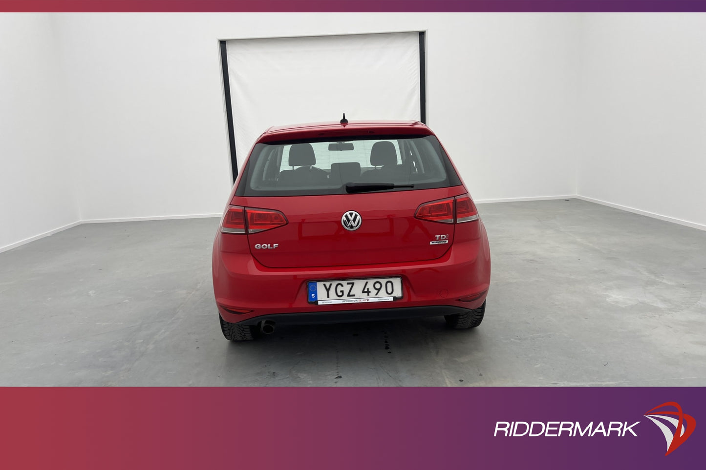 Volkswagen Golf 1.6 TDI 110hk Style Värmare CarPlay Välserv