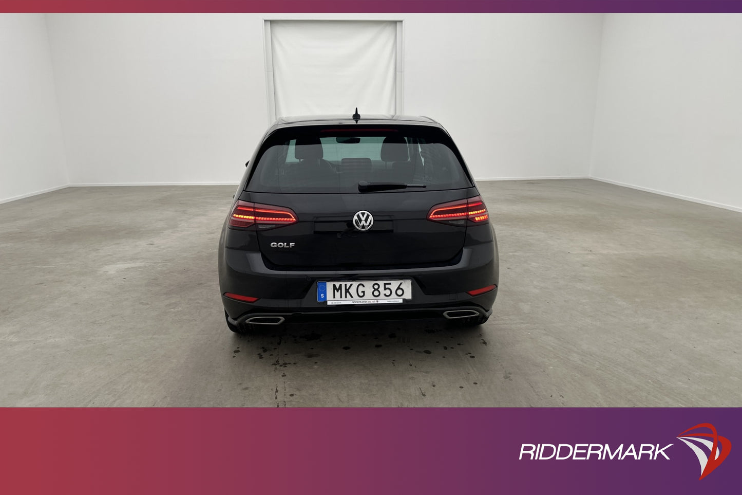 Volkswagen Golf TSI 110hk R-Line Pano Dynaudio Cockpit Navi