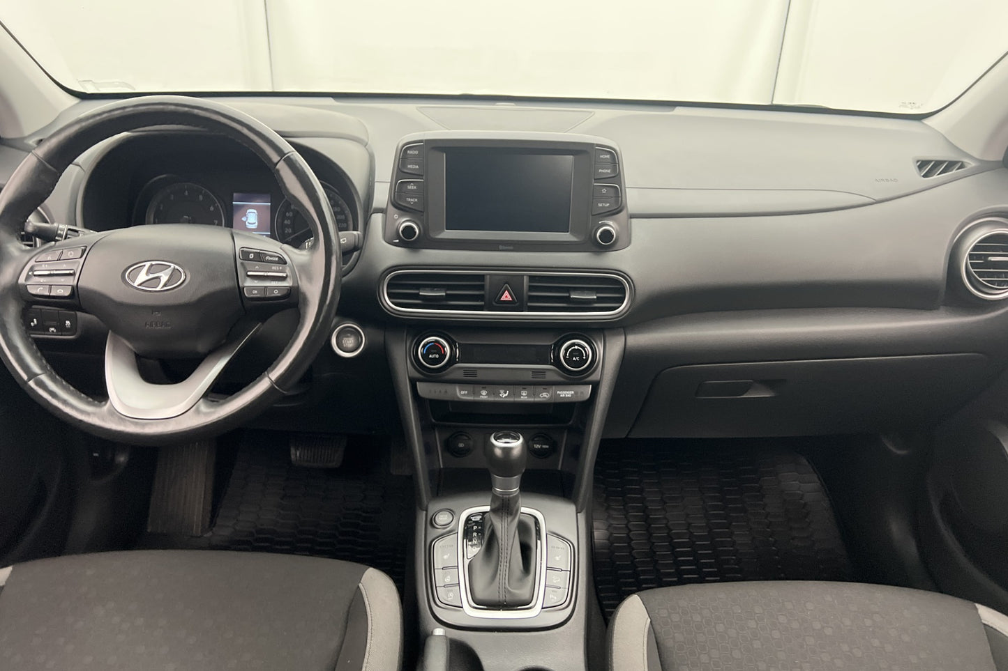 Hyundai Kona 1.6 T-GDI 177hk Trend Kamera CarPlay Välservad