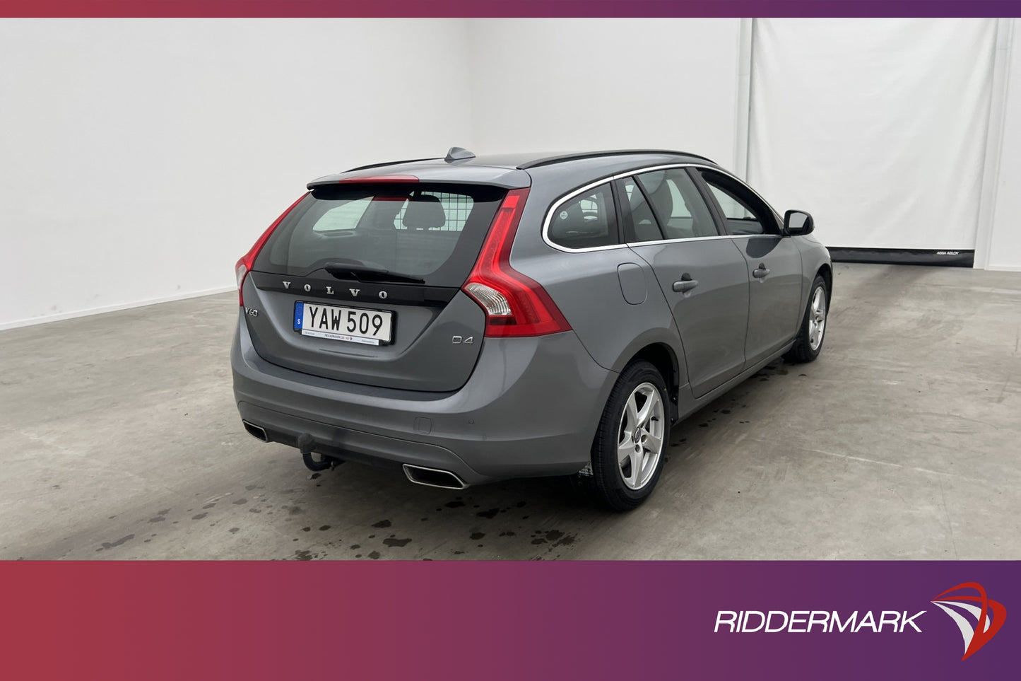 Volvo V60 D4 Momentum Värmare VOC Sensorer Navi Drag Välserv