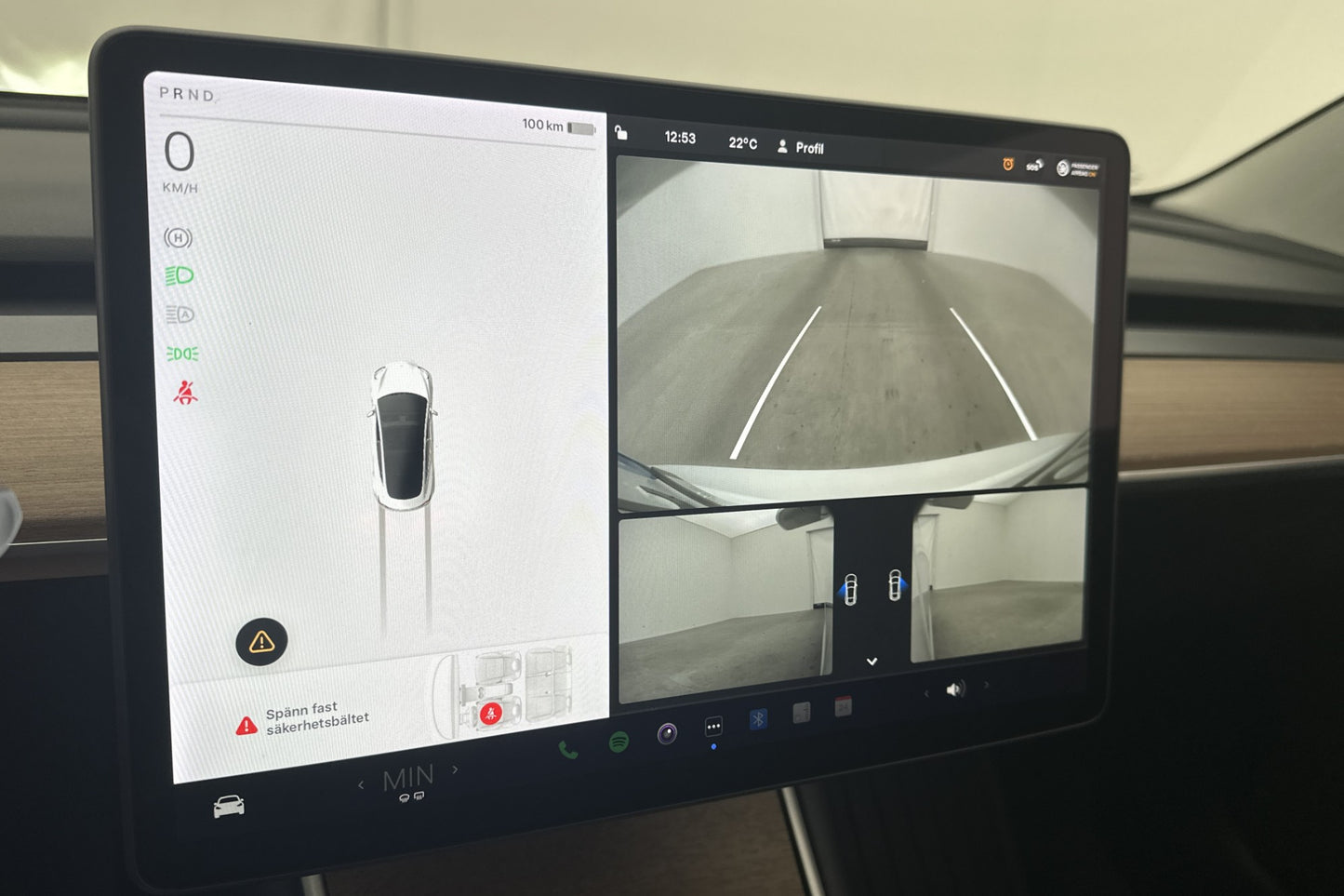 Tesla Model 3 Long Range AWD 440hk En-brukare Svensksåld