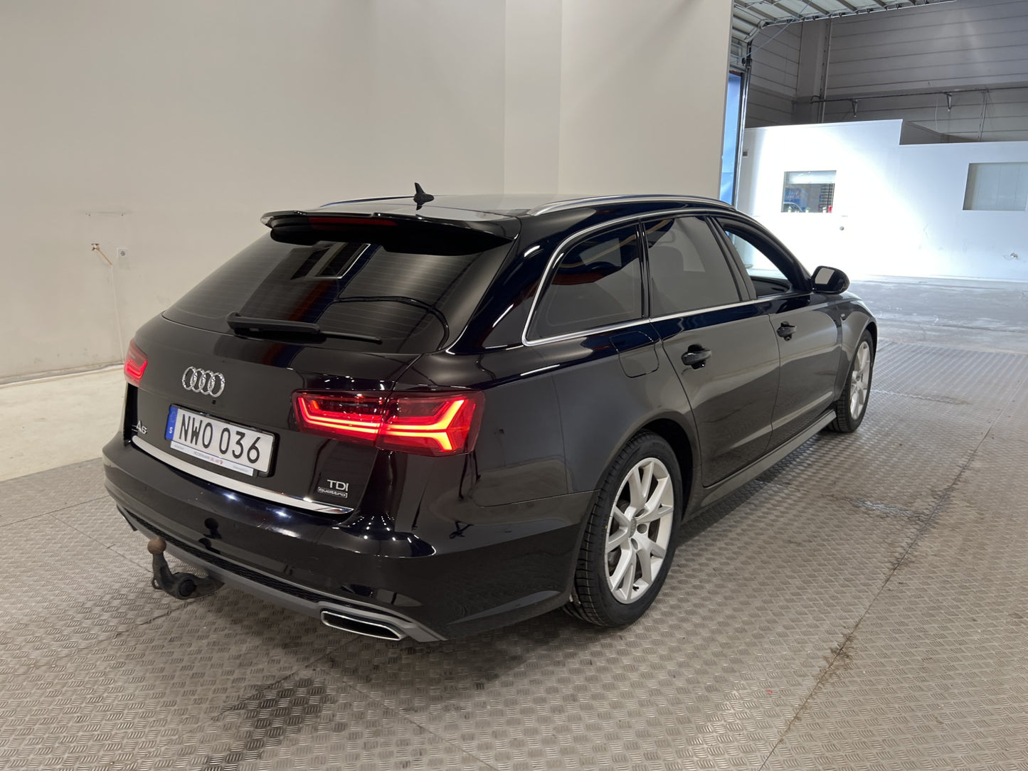 Audi A6  2.0 TDI Quattro S-Line D-Värme Drag 190hk