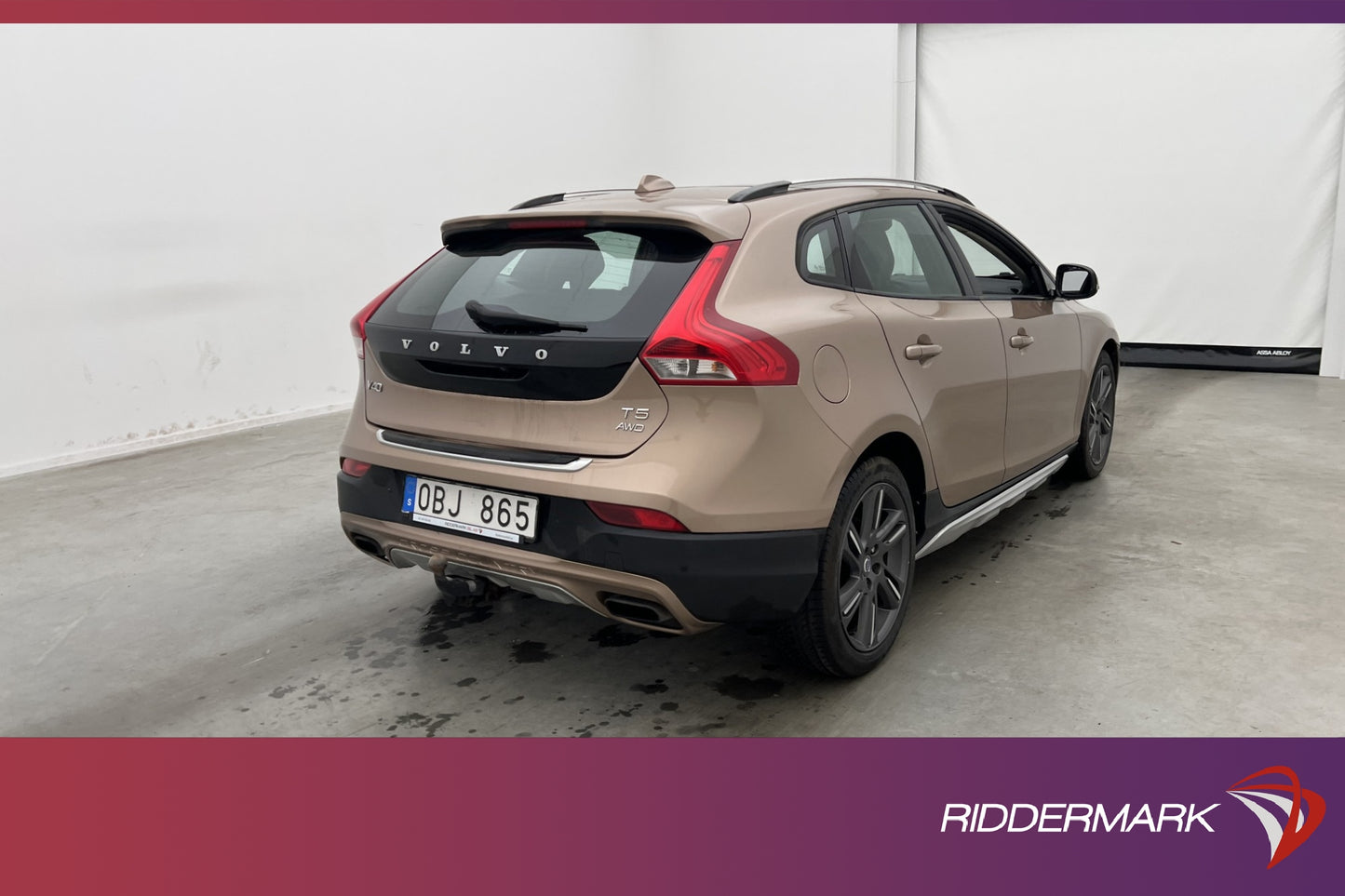 Volvo V40 Cross Country T5 254hk AWD Summum VOC Pano Kamera