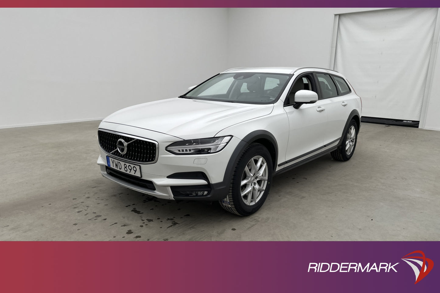 Volvo V90 CC D5 AWD Inscription VOC Drag HUD 360°kam 235hk