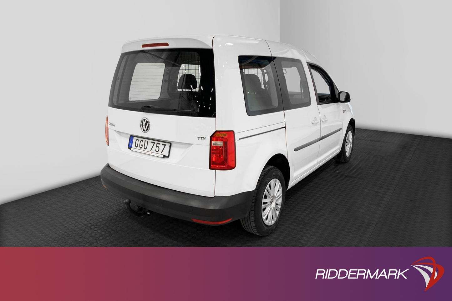 Volkswagen Caddy Life 2.0TDI 5-sits Värmare Dragkrok Moms