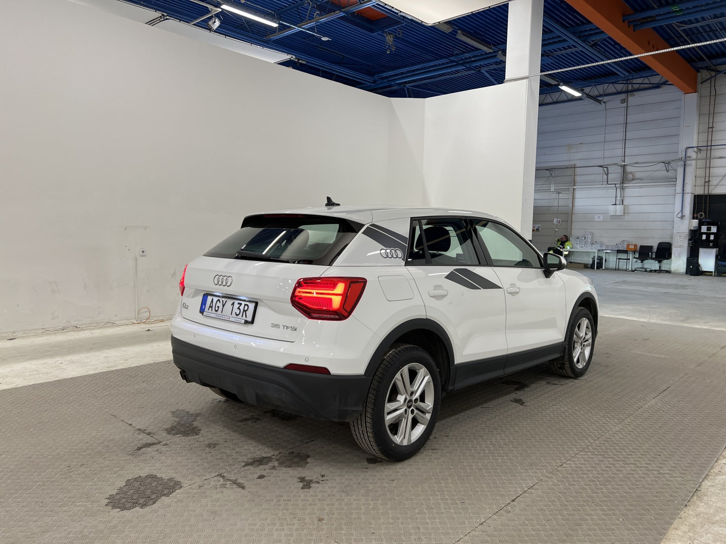 Audi Q2 35 TFSI 150hk Proline Sensorer CarPlay Välservad