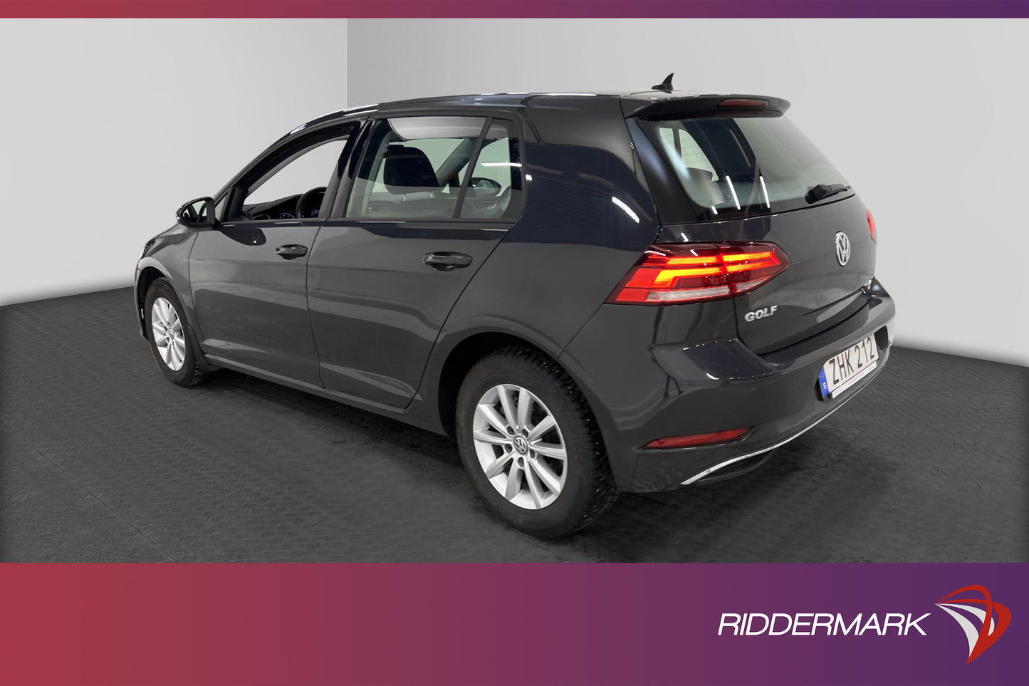 Volkswagen Golf 1.0 110hk Comfort CarPlay Välserv 0.42L/Mil