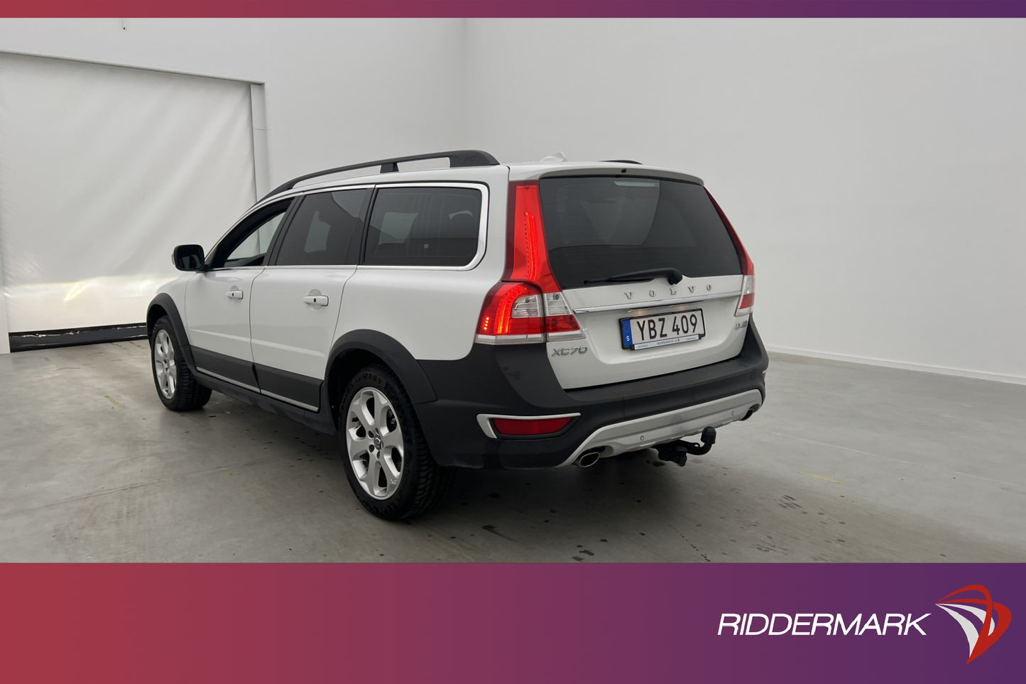 Volvo XC70 D4 AWD Summum VOC Värm Sensorer Skinn Elstol Drag