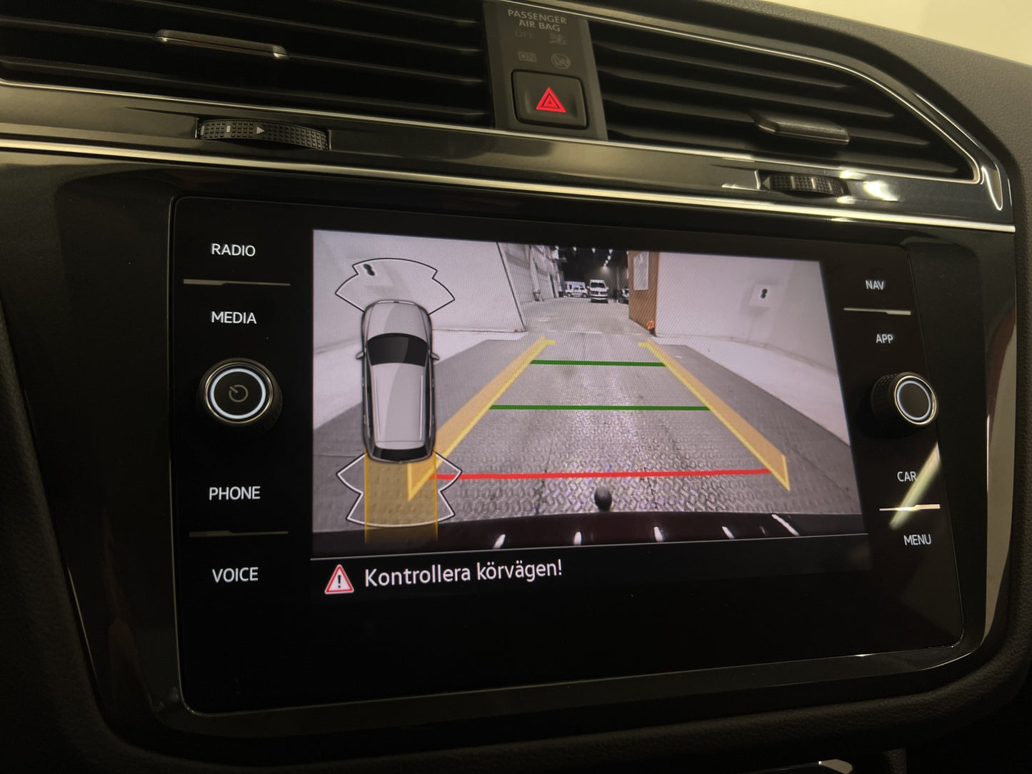 Volkswagen Tiguan 1.5 TSI 150hk Värmare Cockpit Bkamera Drag