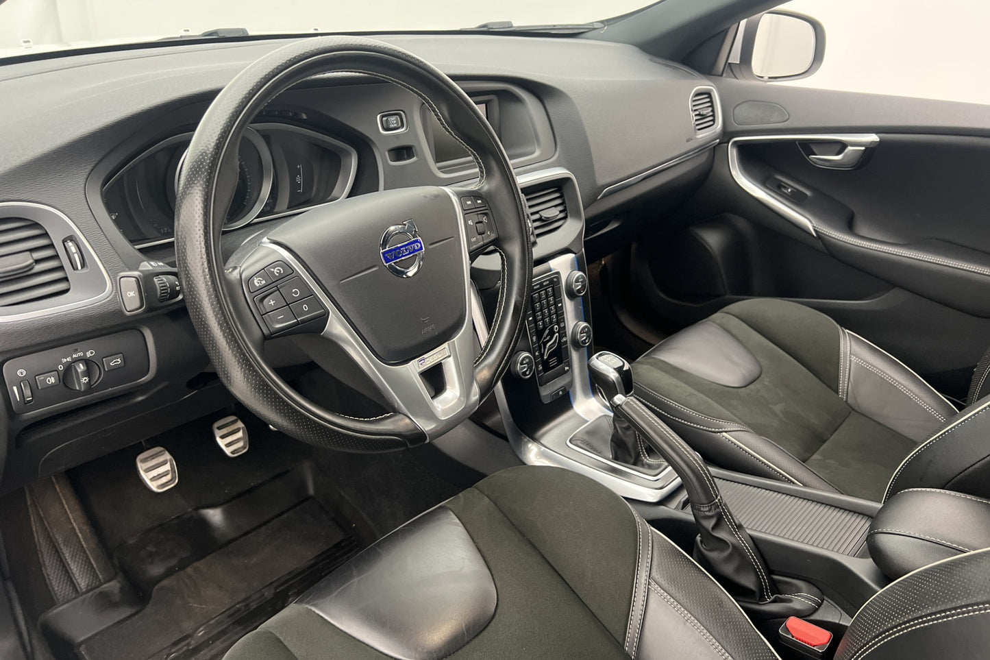 Volvo V40 T2 122hk R-Design VOC Sensorer Värmare Välservad