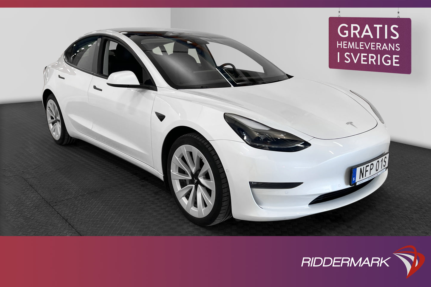 Tesla Model 3 Long Range AWD 440hk Svensksåld Autopilot