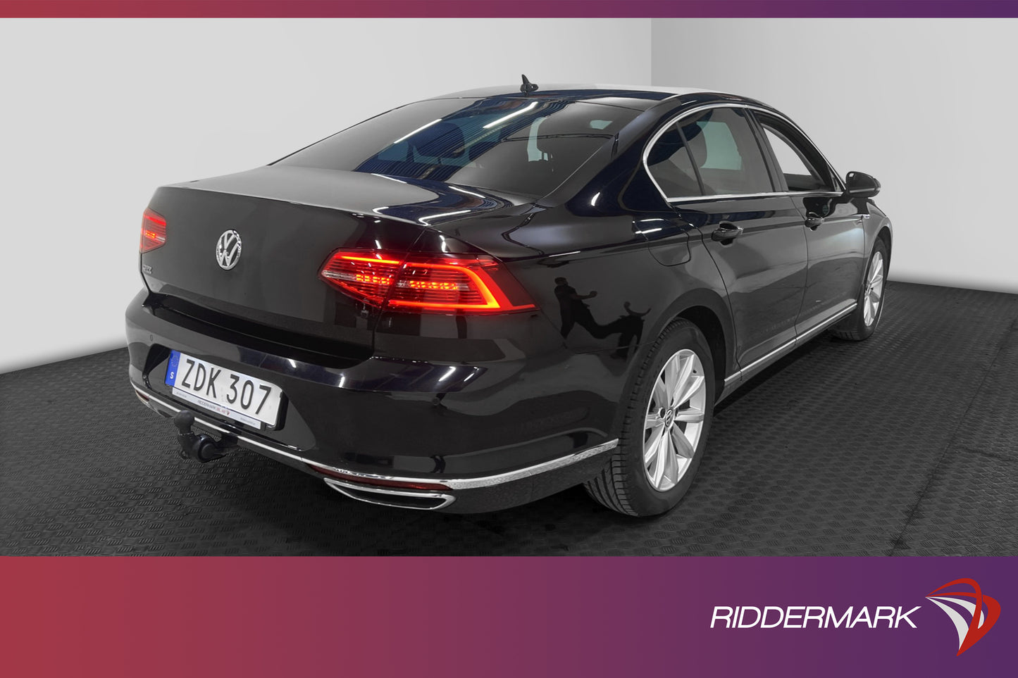 Volkswagen Passat GTE 218hk Executive Active info Drag Kamer