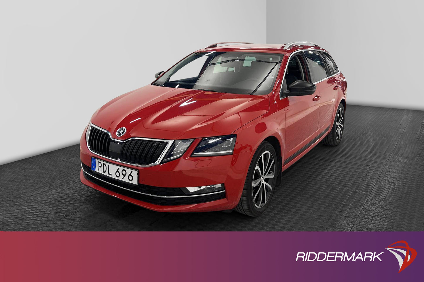 Skoda Octavia Kombi 1.5 TSI 150hk Style Värmare Carplay Drag