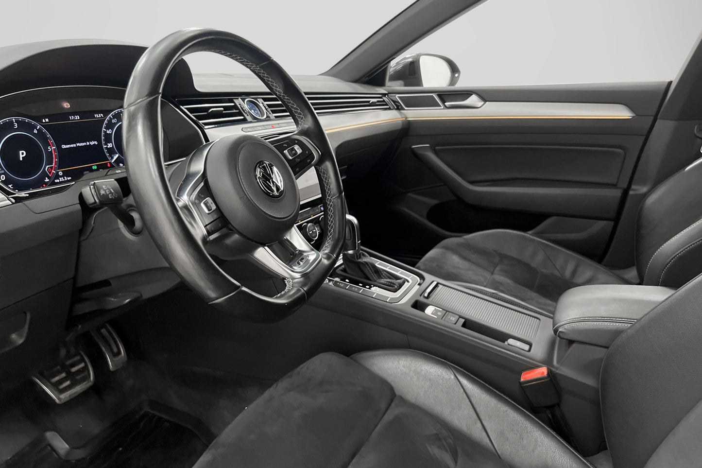 Volkswagen Arteon 2.0 TDI 4M R-line Pano Cockpit Värmare