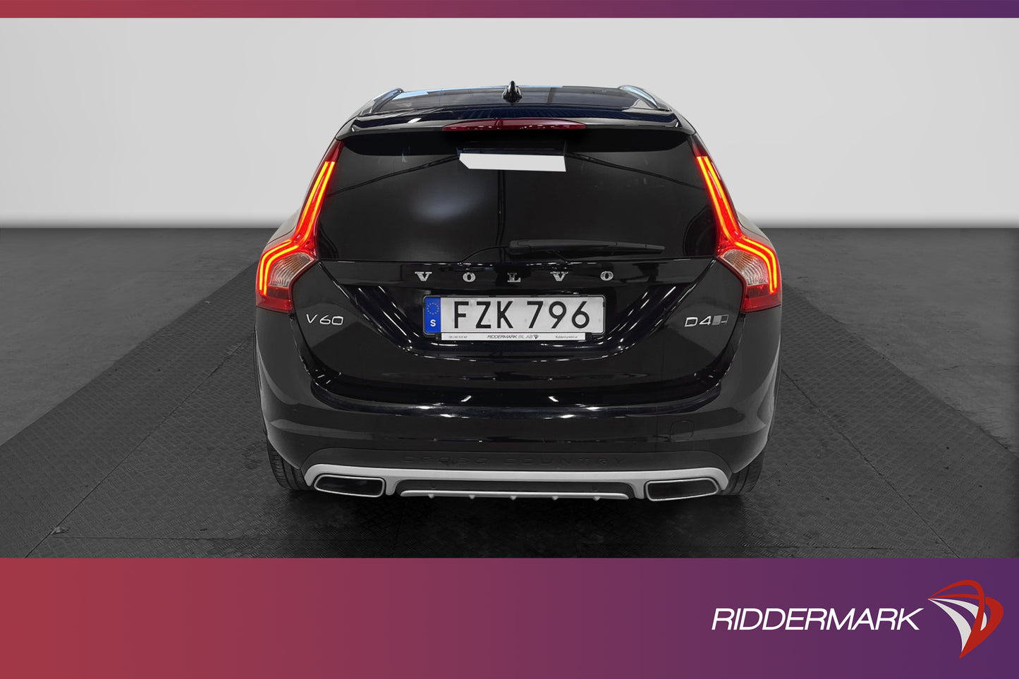 Volvo V60 Cross Country D4 AWD Summum VOC Värm Navi Sensorer