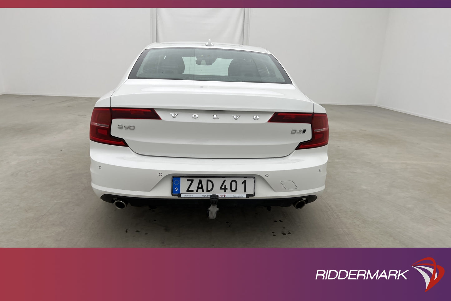 Volvo S90 D4 AWD Advanced Edt VOC Värmare Navi Keyless Drag