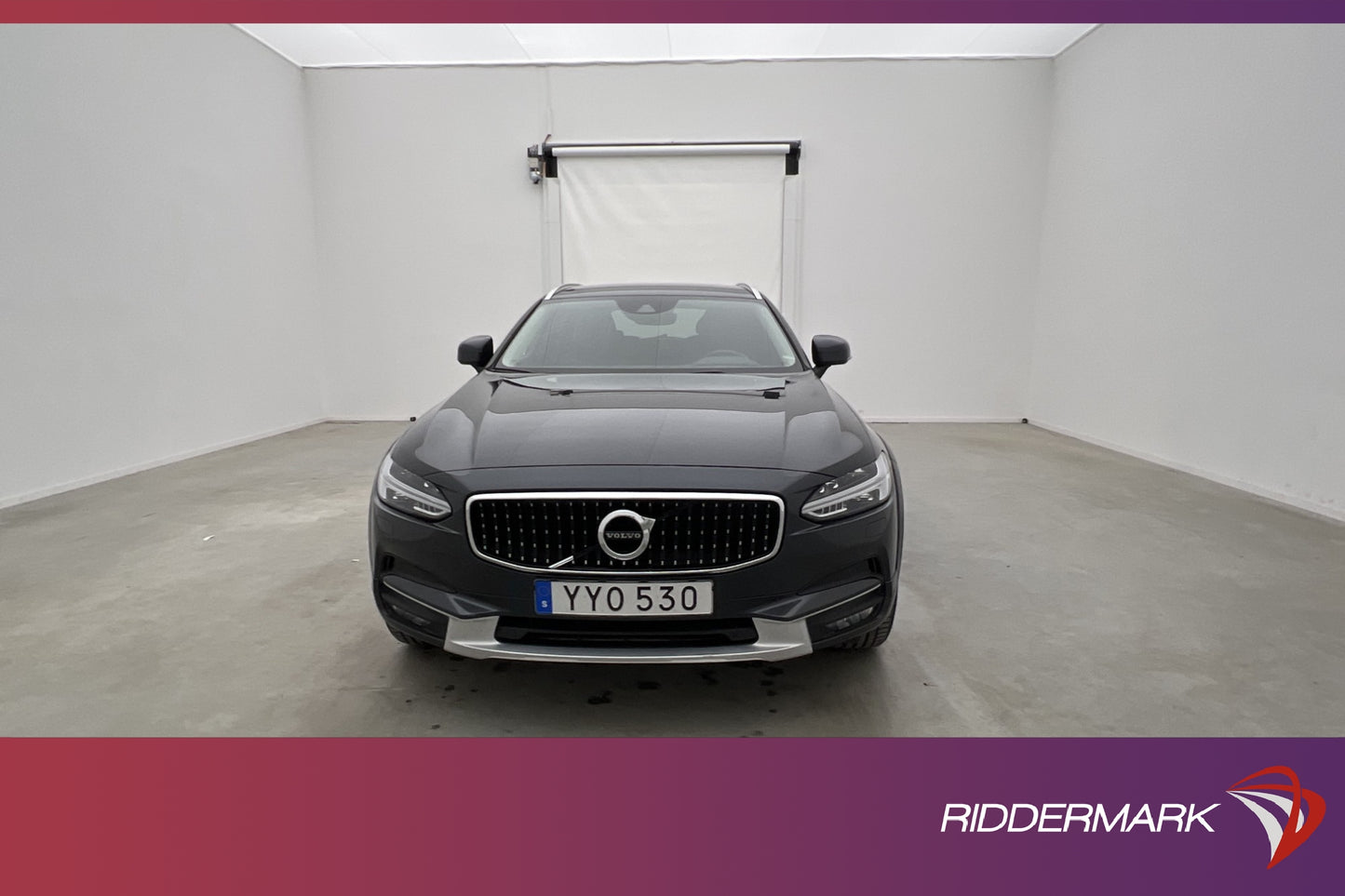 Volvo V90 D5 Cross Country AWD PRO VOC Navi BLIS Drag MOMS