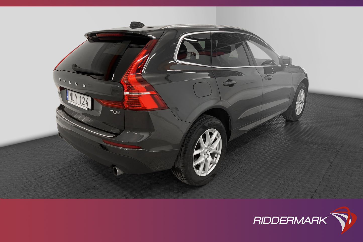 Volvo XC60 T8 TwEn AWD 392hk Momentum Advanced  Pano Moms