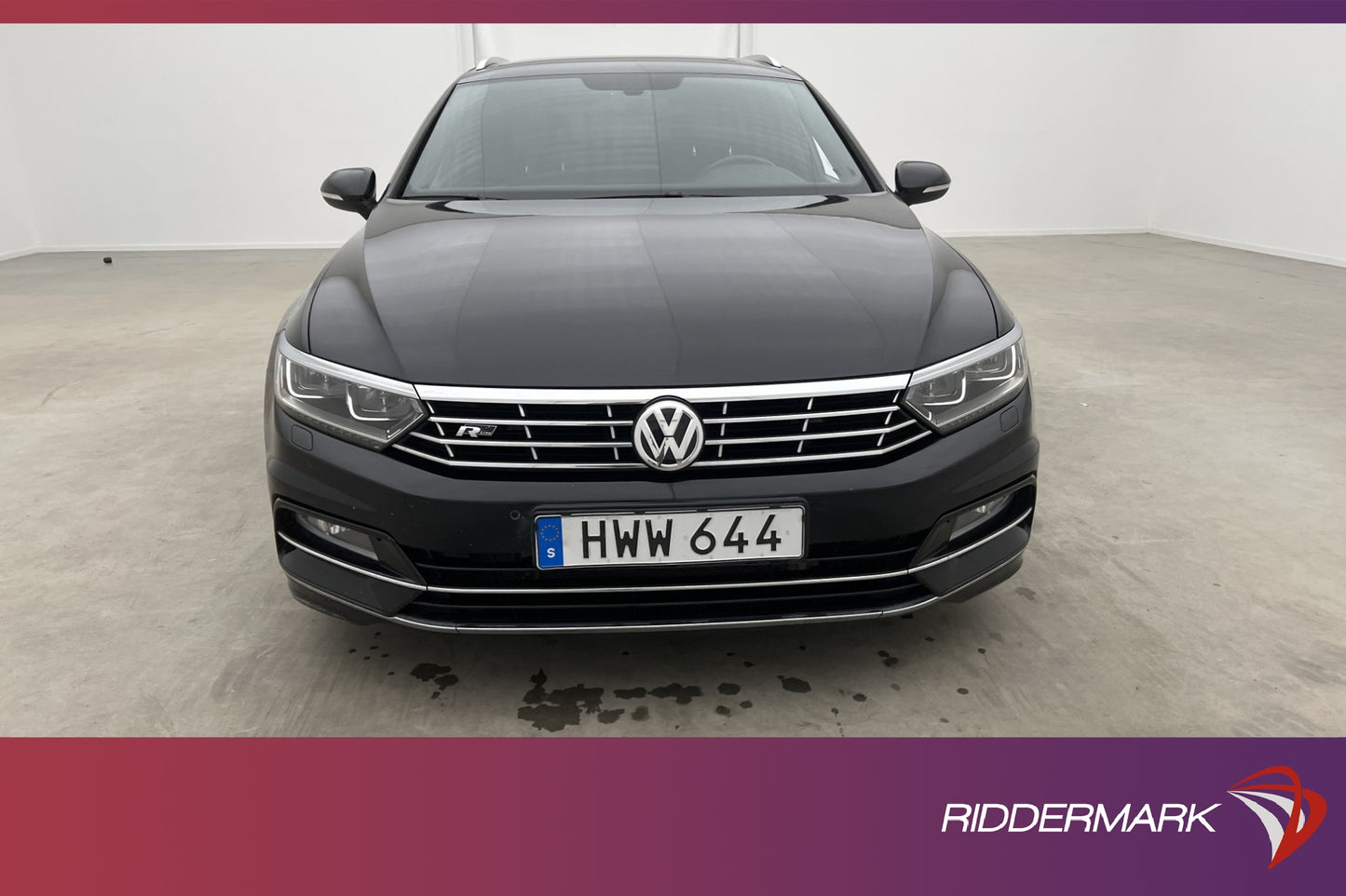 Volkswagen Passat 4M 190hk R-Line Värm Kamera CarPlay Drag