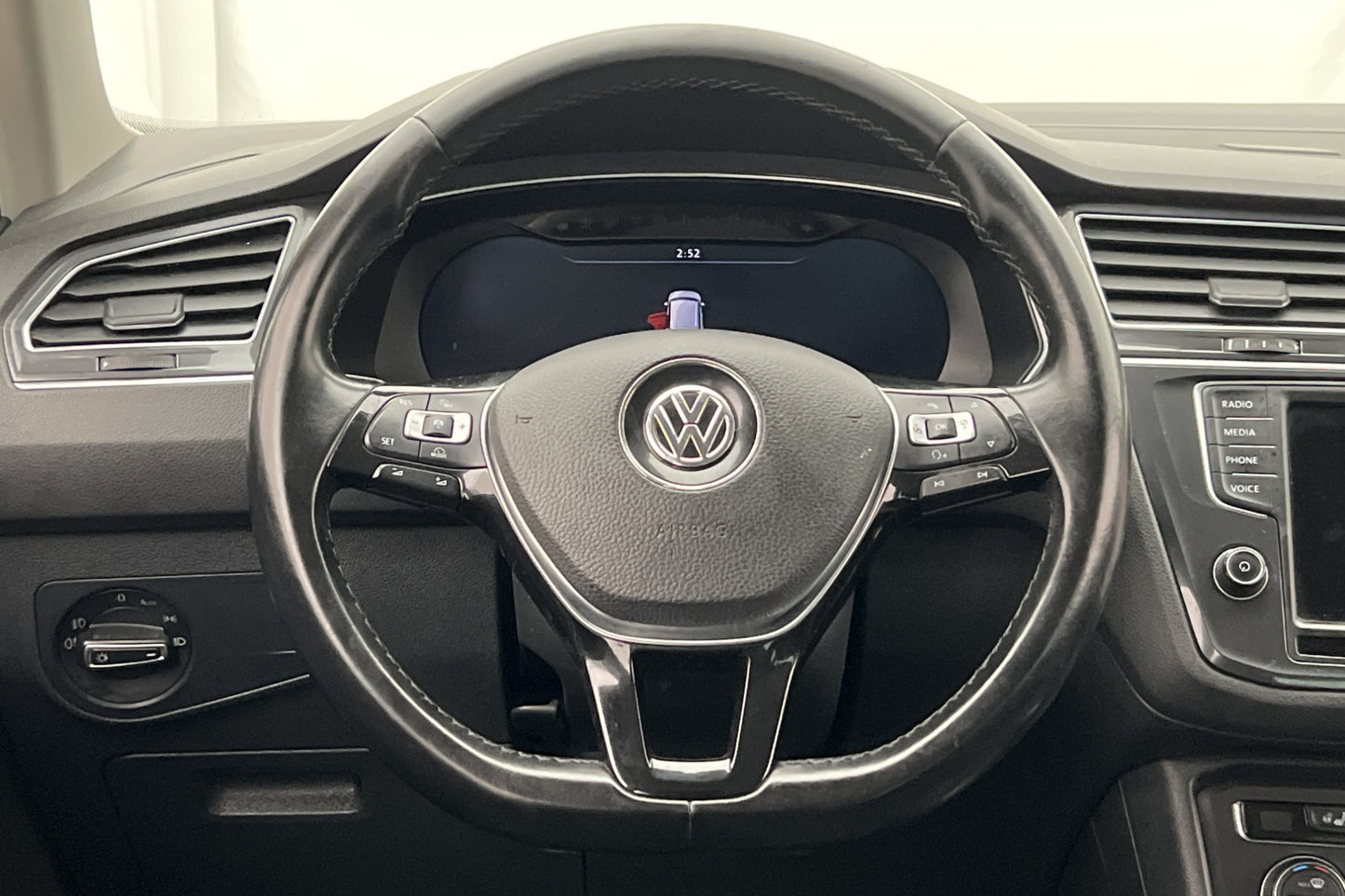 Volkswagen Tiguan TDI 4M 190hk Premium Cockpit Värmare Drag