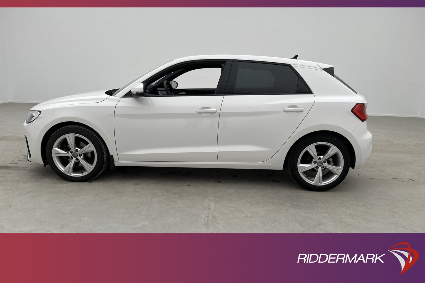 Audi A1 Sportback 35 TFSI 150hk Proline Cockpit P-Sensorer