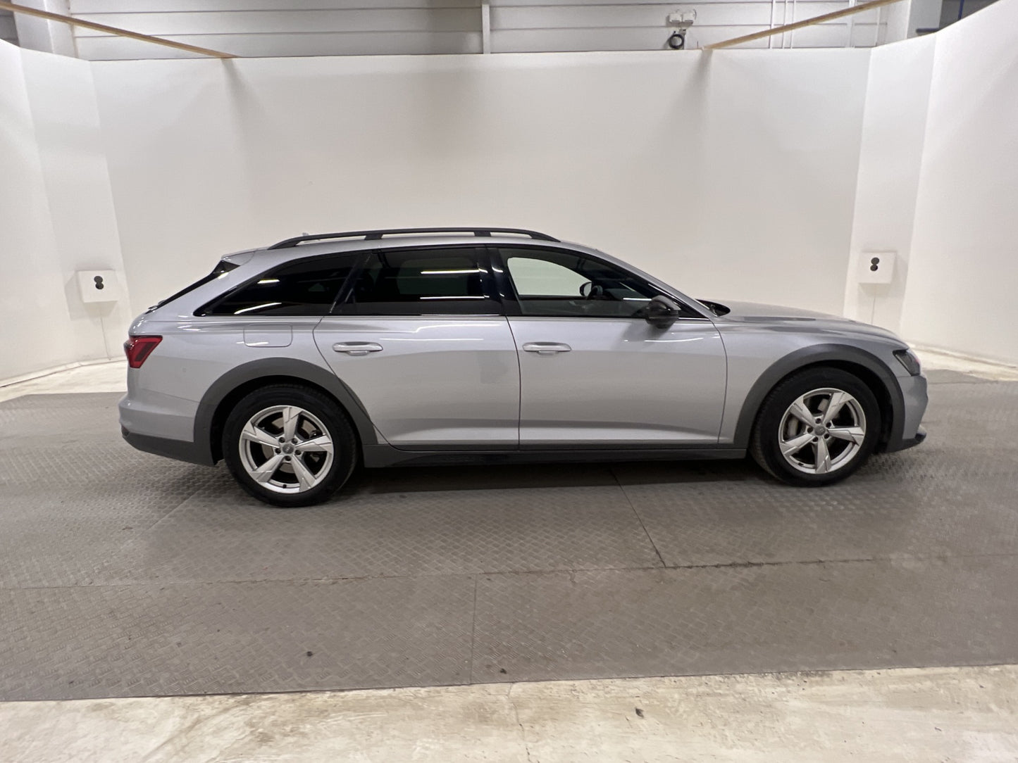 Audi A6 allroad q 45 TDI 231hk Cockpit Värmare Drag Kamera