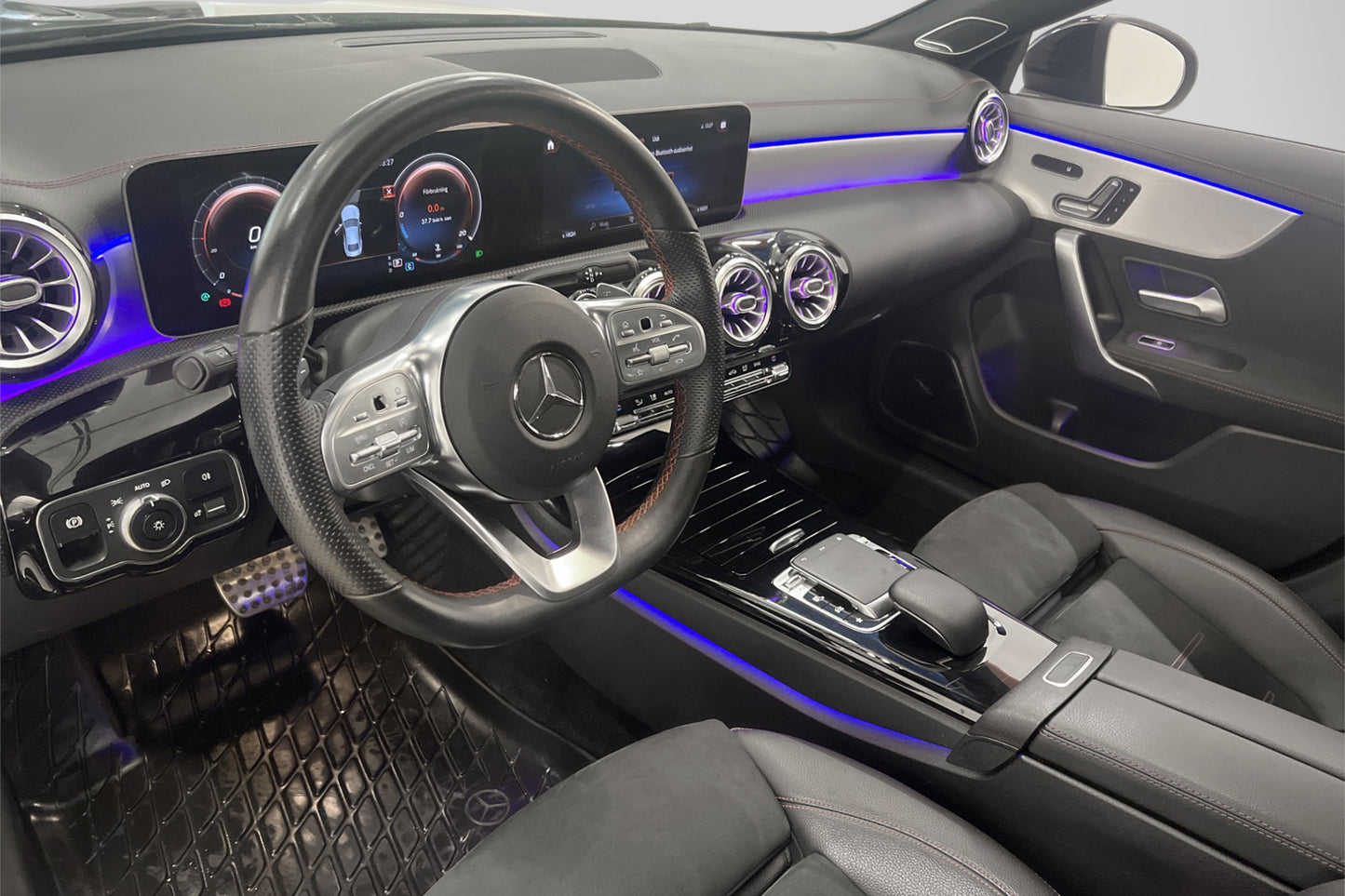 Mercedes-Benz CLA 220 4M AMG MOMS Widescreen Pano Burmester