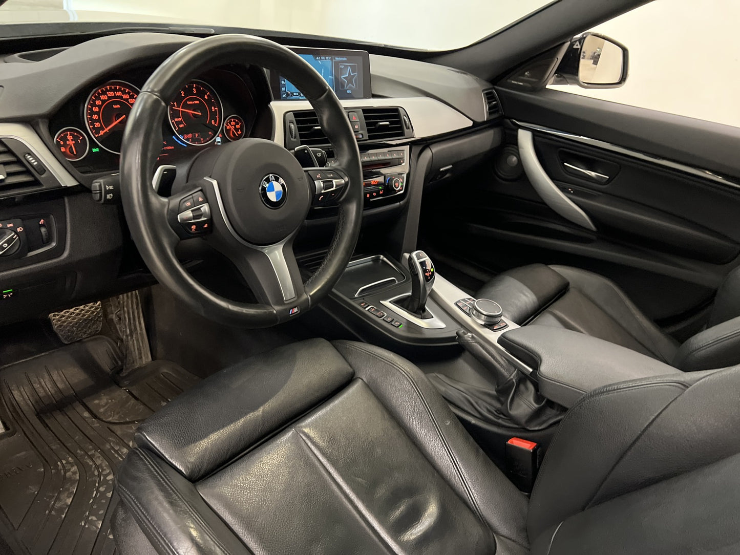 BMW 320 d xDrive GT  M Sport Innovation Pano Navi H/K HUD