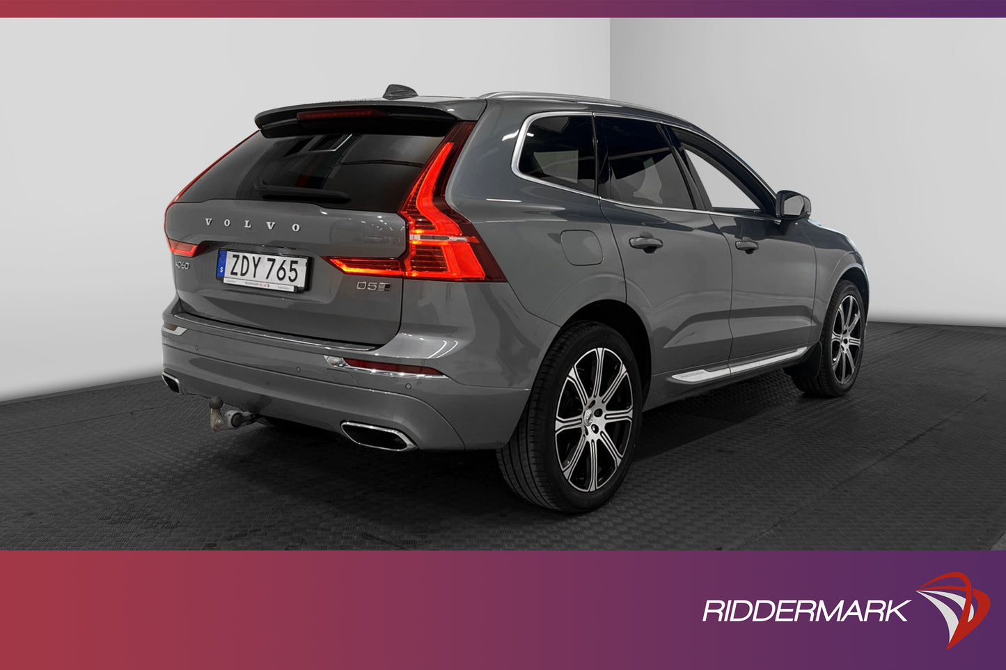 Volvo XC60 D5 AWD 235hk Inscription VOC Pano B-kam HUD Drag