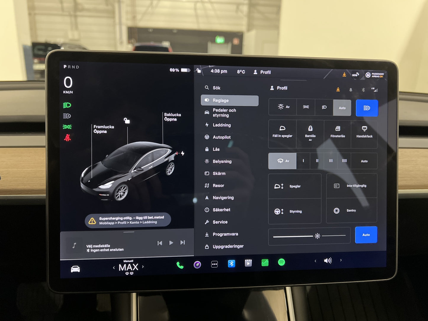 Tesla Model 3 Standard Range Plus  Svensksåld AP Pano Drag