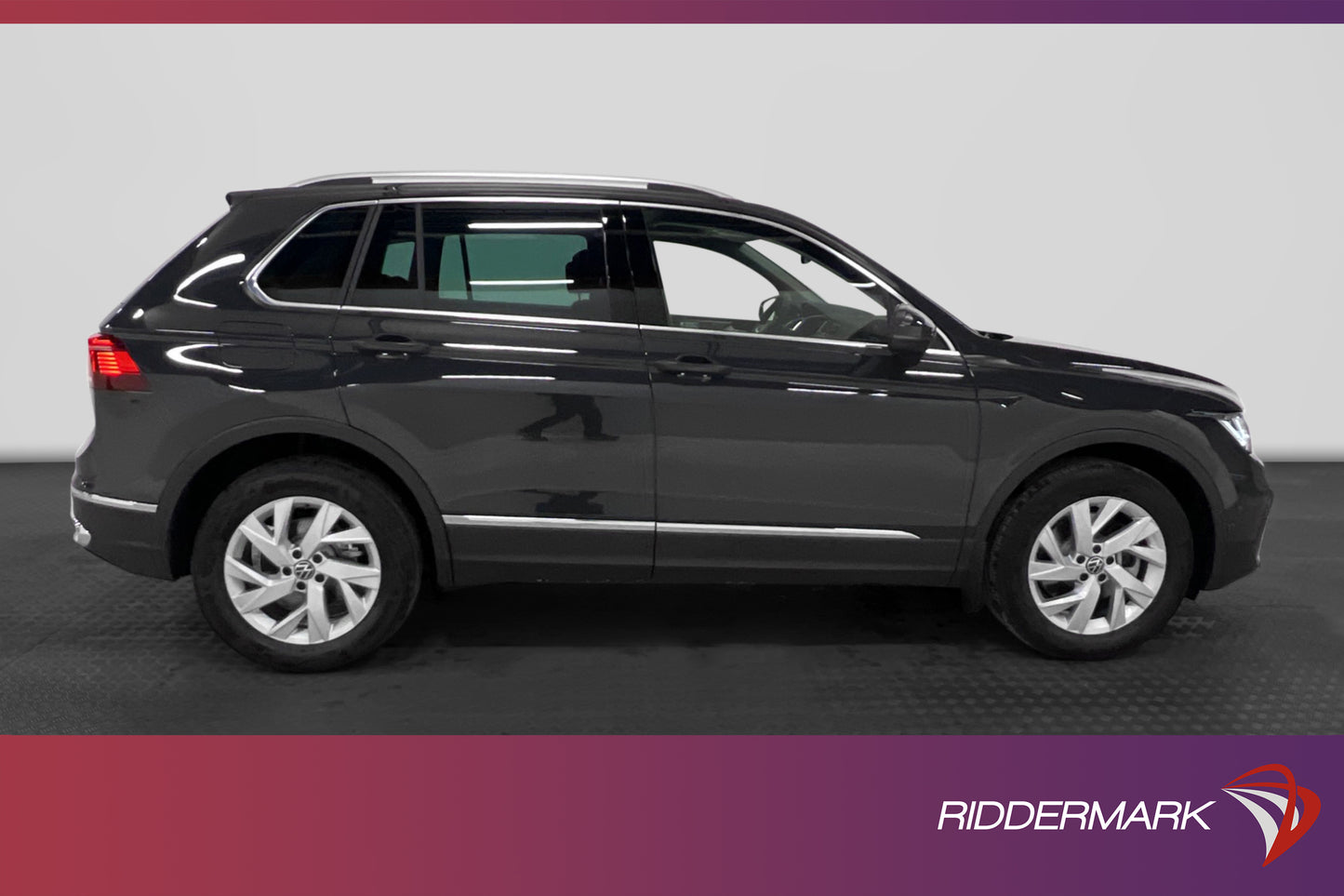 Volkswagen Tiguan eHybrid 245hk Elegance Backkamera Drag